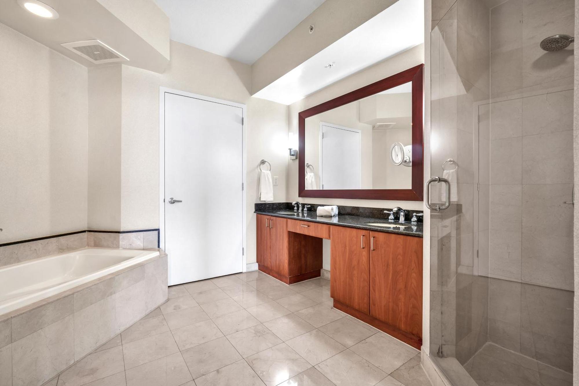 Trump Intl 2 Bedroom Apartment 1600 Sqf Ocean Front Miami Beach Extérieur photo